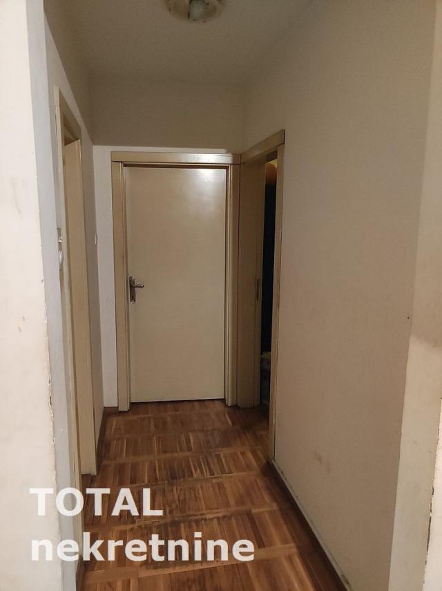 3 Trosoban stan PETROVARADIN, 123600€