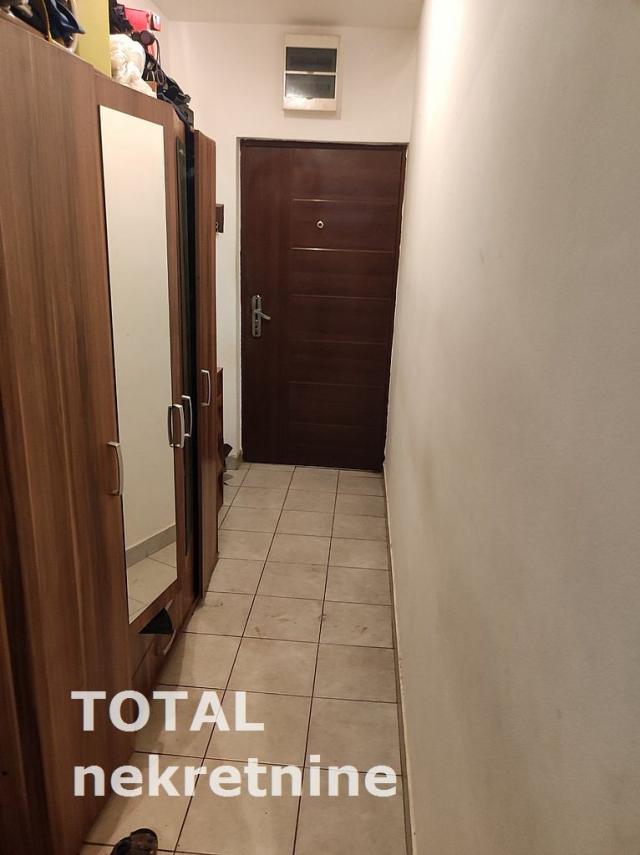 3 Trosoban stan PETROVARADIN, 123600€