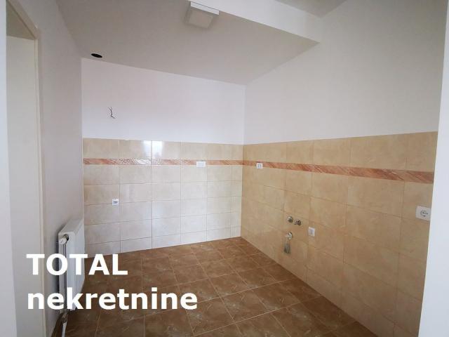 3 Trosoban stan NOVI SAD, 127600€