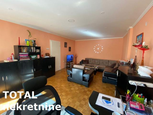 3. 5 Troiposoban stan NOVI SAD, 185300€