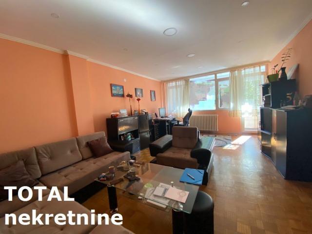 3. 5 Troiposoban stan NOVI SAD, 185300€