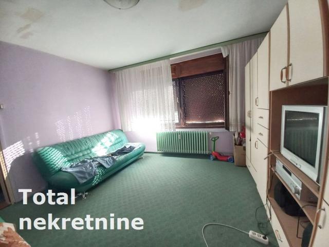 2 Dvosoban stan PETROVARADIN, 92700€