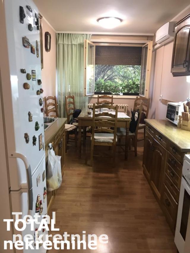 2 Dvosoban stan NOVI SAD, 119000€