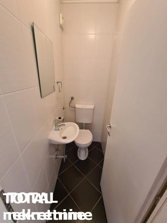 4 Četvorosoban stan NOVI SAD, 256470€