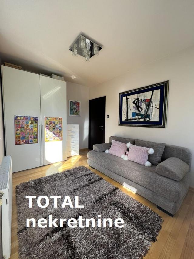 3 Trosoban stan NOVI SAD, 226600€