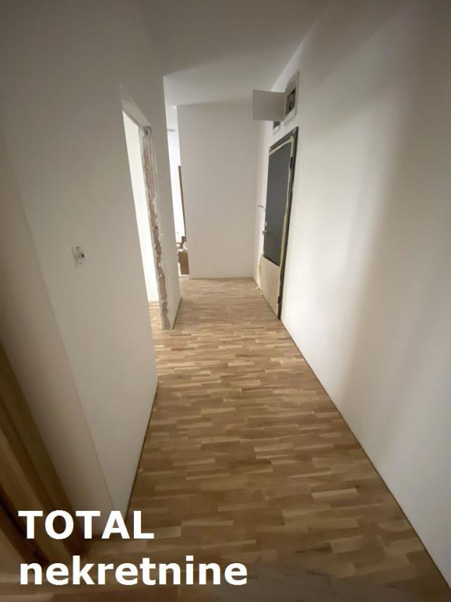 2. 5 Dvoiposoban stan NOVI SAD, 185400€