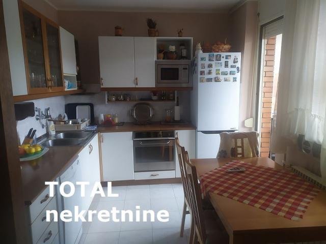 3 Trosoban stan NOVI SAD, 149350€