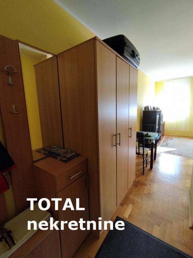 0. 5 Garsonjera NOVI SAD, 69010€