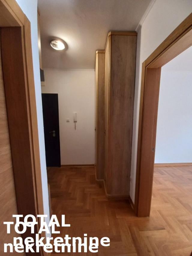 3 Trosoban stan NOVI SAD, 185400€