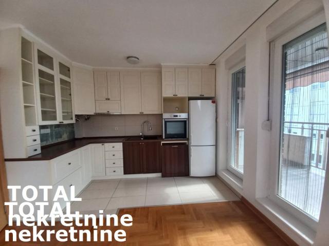 3 Trosoban stan NOVI SAD, 185400€