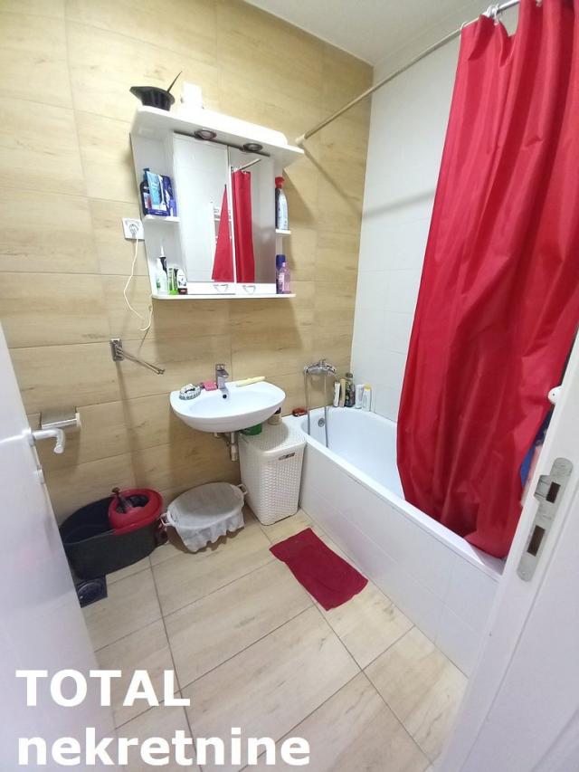 2. 5 Dvoiposoban stan NOVI SAD, 123600€