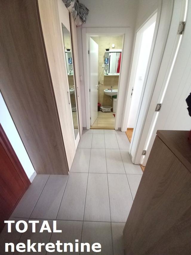 2. 5 Dvoiposoban stan NOVI SAD, 123600€