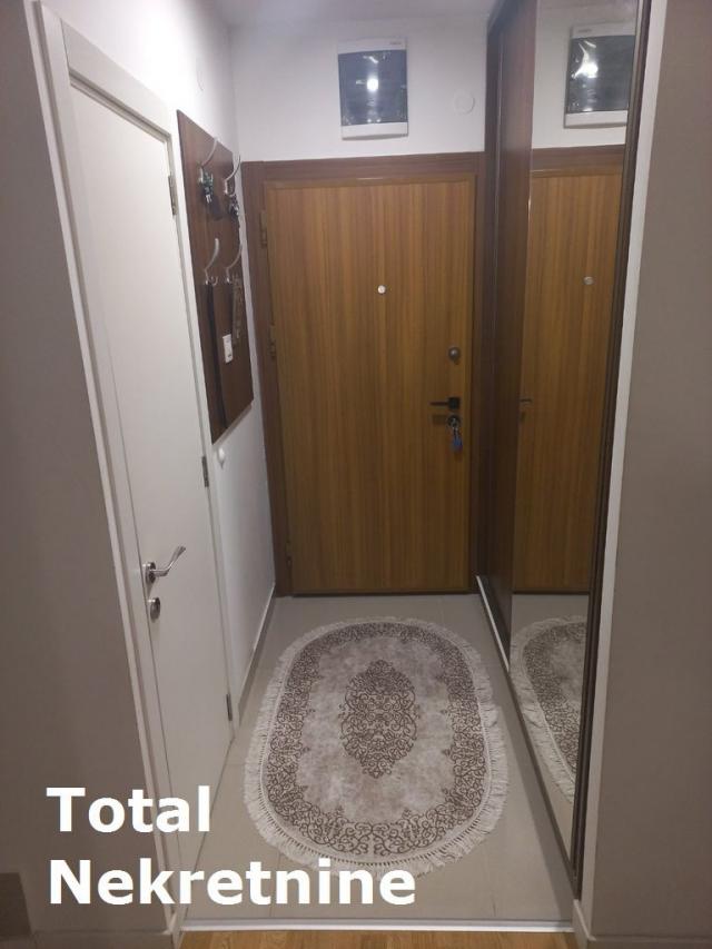 3. 5 Troiposoban stan NOVI SAD, 159650€