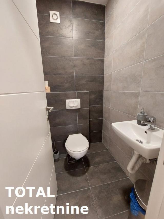 4 Četvorosoban stan NOVI SAD, 247200€