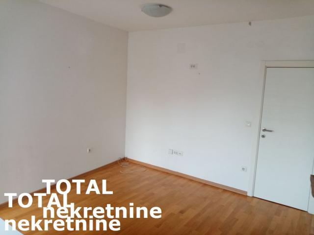 2. 5 Dvoiposoban stan NOVI SAD, 185400€