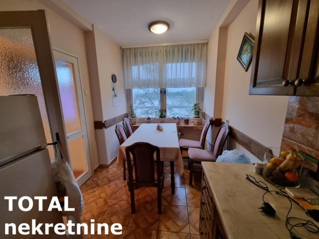 2. 5 Dvoiposoban stan NOVI SAD, 257500€