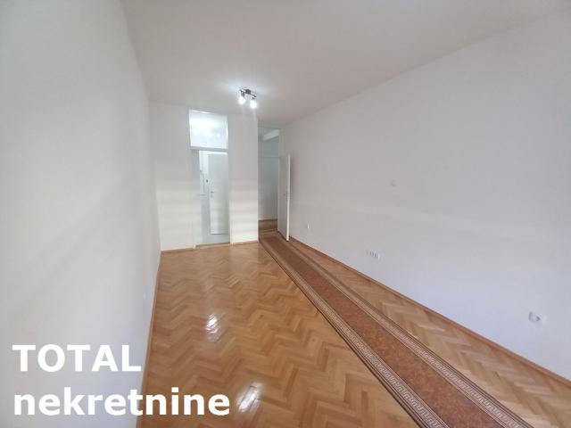 1 Jednosoban stan NOVI SAD, 91670€