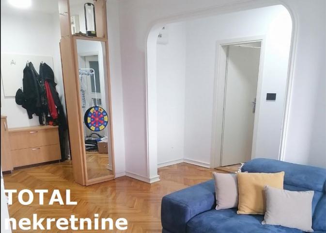 4 Četvorosoban stan NOVI SAD, 259560€