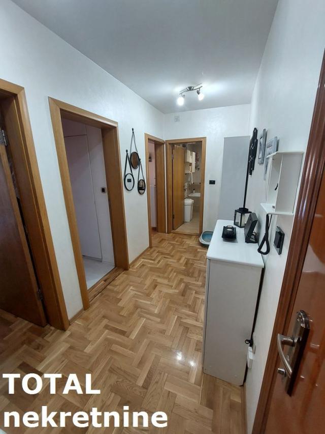 2. 5 Dvoiposoban stan NOVI SAD, 135050€