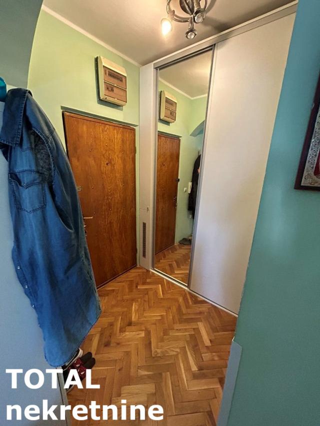 2 Dvosoban stan NOVI SAD, 103000€