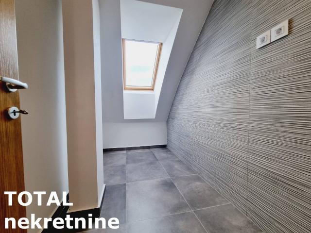 4 Četvorosoban stan NOVI SAD, 319300€