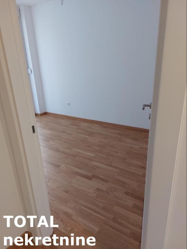 2 Dvosoban stan NOVI SAD, 113300€