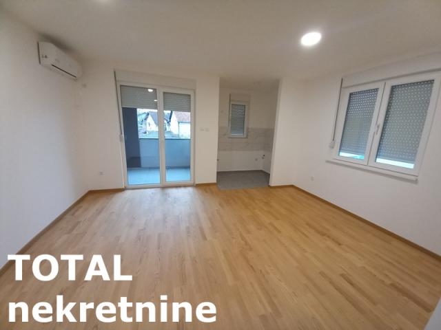 3. 5 Troiposoban stan NOVI SAD, 117010€