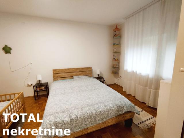 3 Trosoban stan PETROVARADIN, 132870€