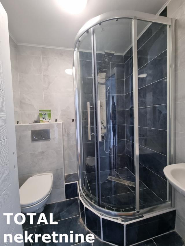 2. 5 Dvoiposoban stan NOVI SAD, 175100€