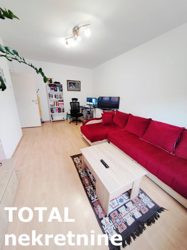 1 Jednosoban stan NOVI SAD, 89610€