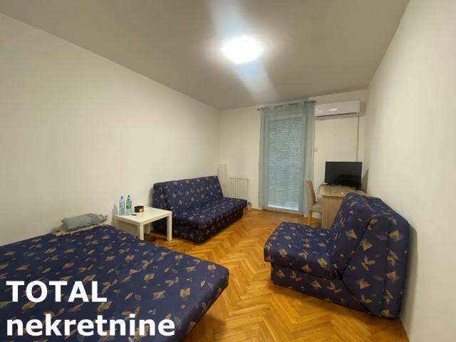 1 Jednosoban stan NOVI SAD, 113300€