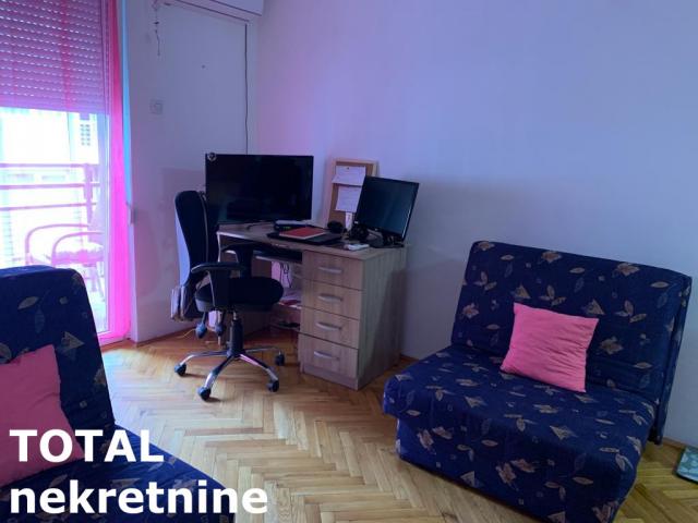 1 Jednosoban stan NOVI SAD, 113300€