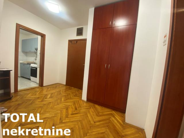 1 Jednosoban stan NOVI SAD, 113300€