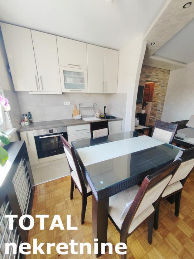 2. 5 Dvoiposoban stan NOVI SAD, 103000€