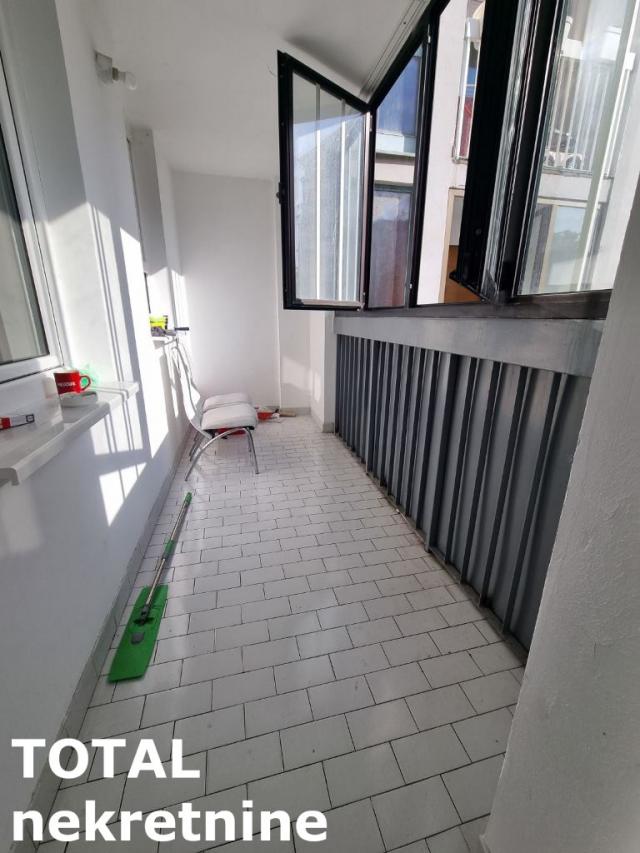 3. 5 Troiposoban stan NOVI SAD, 262600€