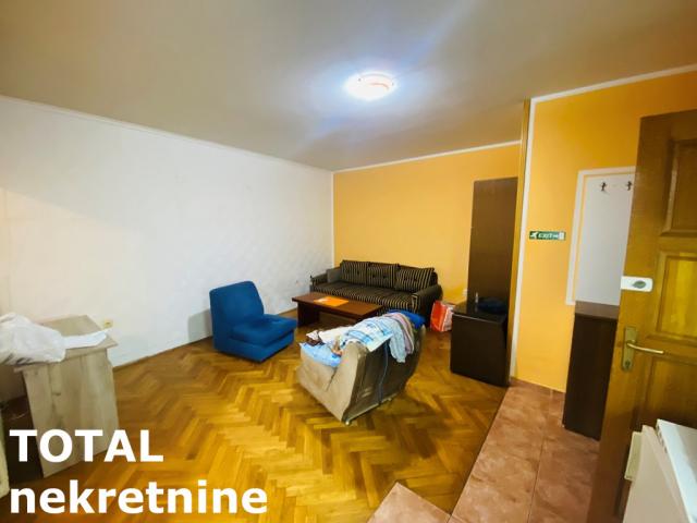 0. 5 Garsonjera NOVI SAD, 87550€