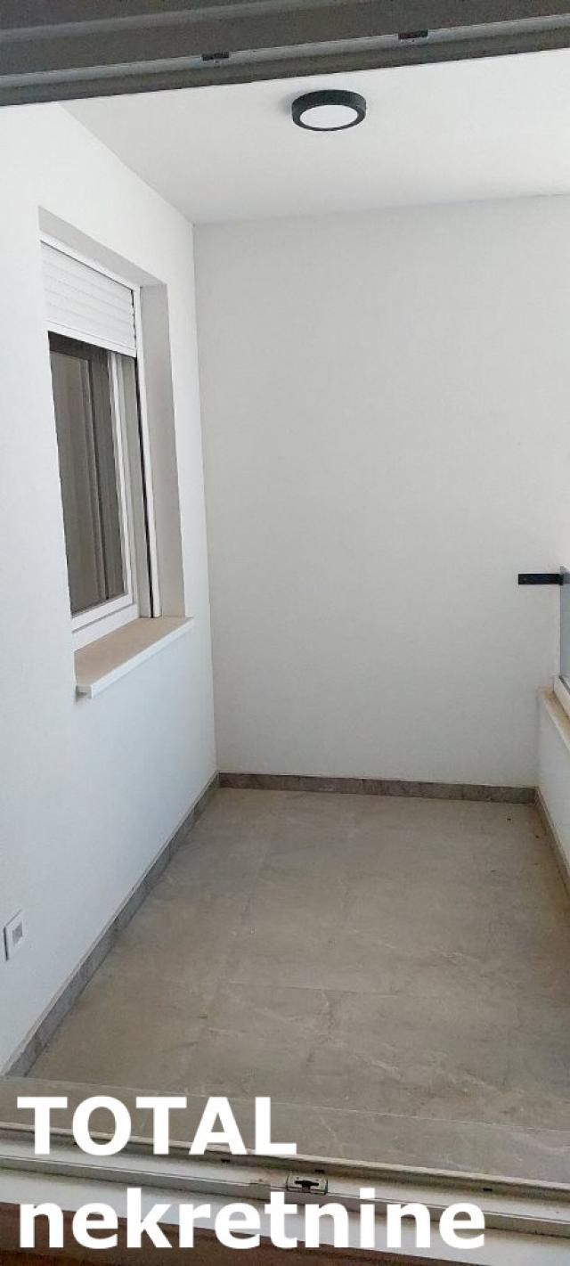 2 Dvosoban stan NOVI SAD, 106300€