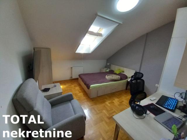 4 Četvorosoban stan NOVI SAD, 200850€