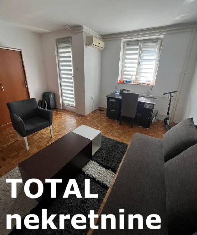 1 Jednosoban stan NOVI SAD, 92700€