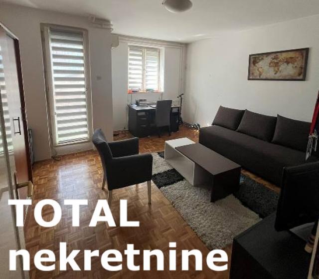 1 Jednosoban stan NOVI SAD, 92700€