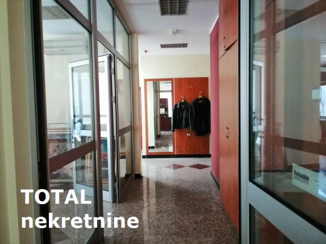 LOKAL NOVI SAD, 206000€