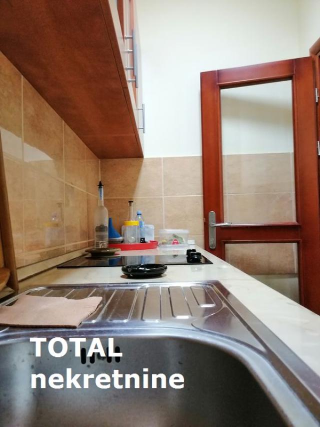 LOKAL NOVI SAD, 206000€