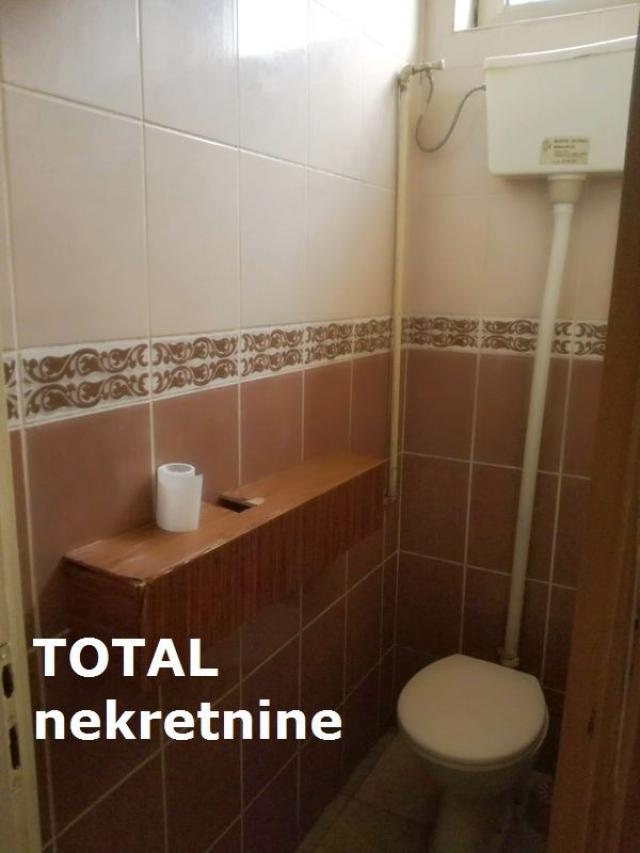 LOKAL NOVI SAD, 90125€