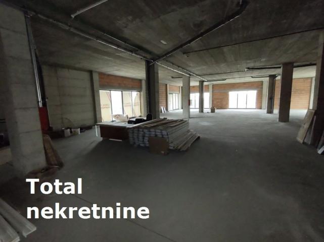 LOKAL SREMSKA KAMENICA, 280420€