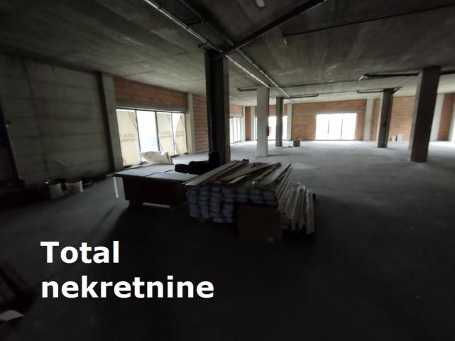 LOKAL SREMSKA KAMENICA, 280420€