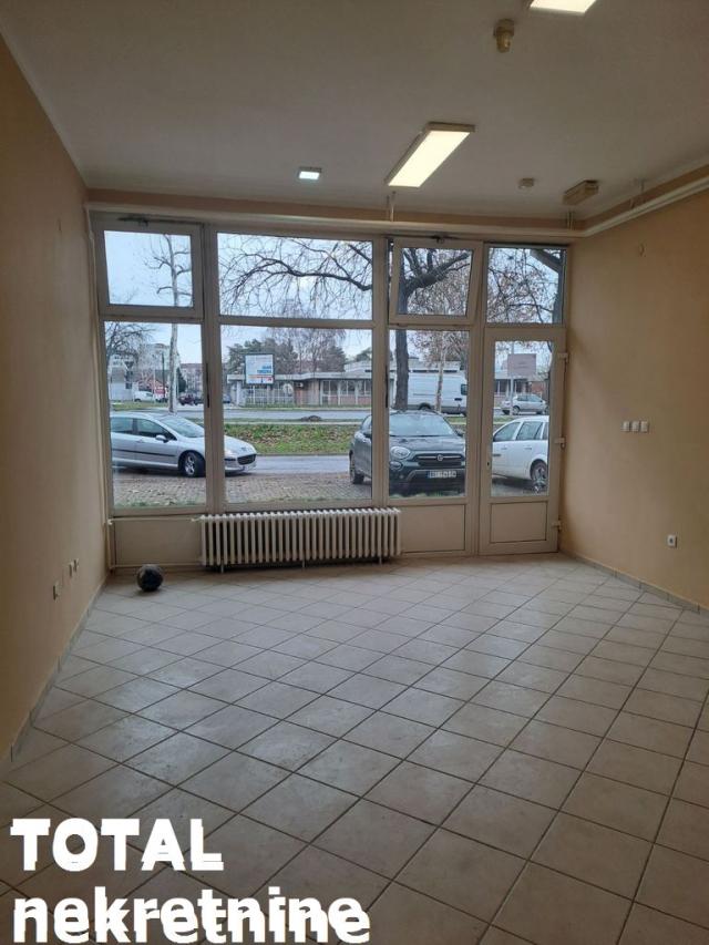 LOKAL NOVI SAD, 550€