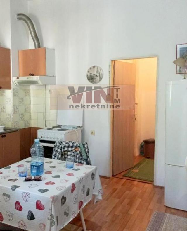 BARAJEVO BARAJEVO GAJ 79m2 , 79 , 55000e