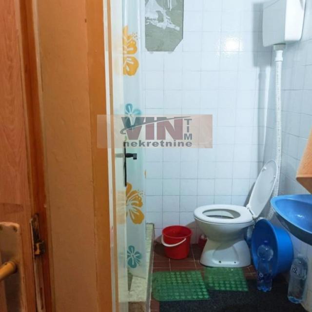 BARAJEVO BARAJEVO GAJ 79m2 , 79 , 55000e