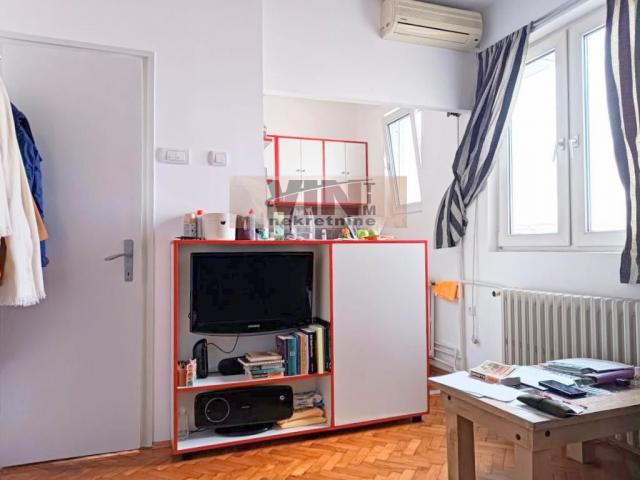 NOVI BEOGRAD NOVI BEOGRAD 25m2 , 60 , 125000e