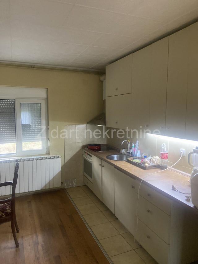 Barajevo, Beljina, kuća 200m2, 15 ari, uknjižena